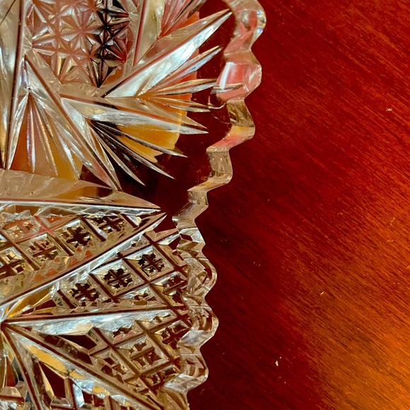 Vintage crystal pinwheel candy bowl - Picture 4 of 5